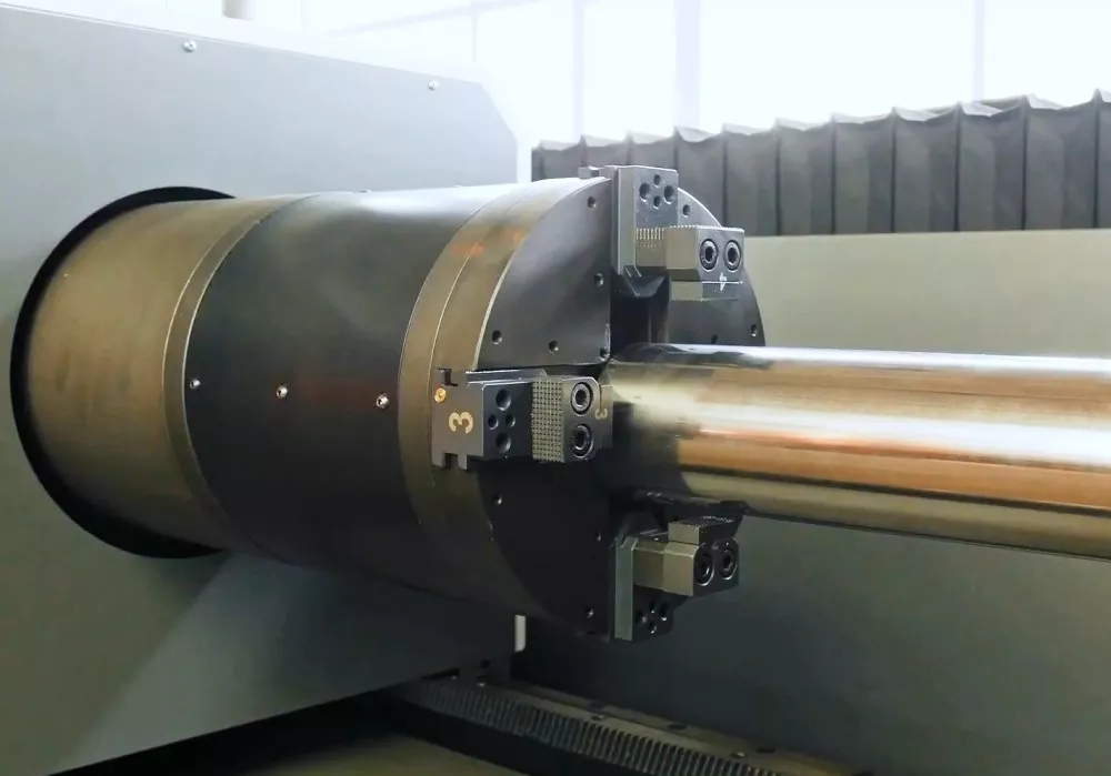 FL-L1560FR-12000-D220-IPG Лазерный станок для резки листового металла и труб
